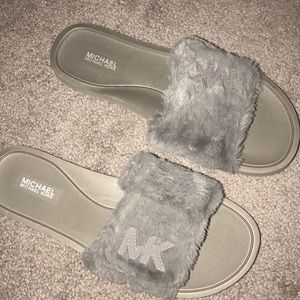 Michael Khors slides
